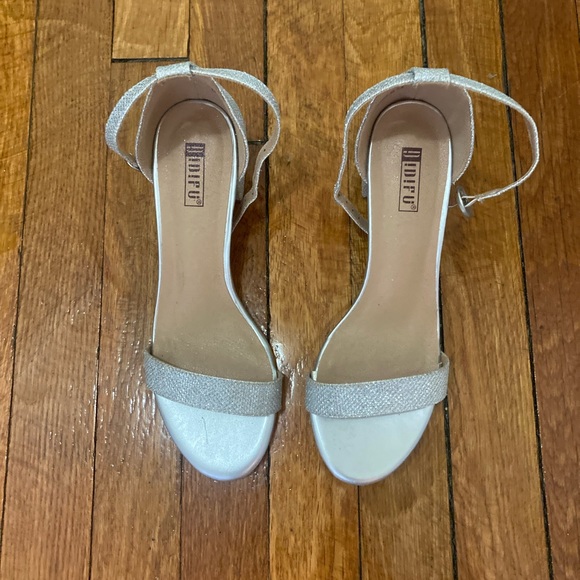 IDIFU women’s ankle strap block heel - Picture 4 of 6